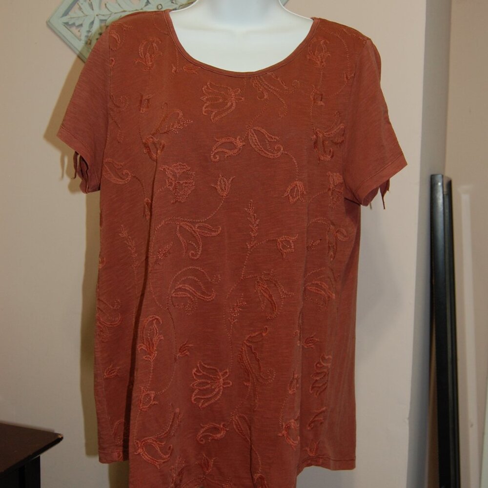 100% cotton, tie sleeve, rust t-shirt - Picture 3 of 7